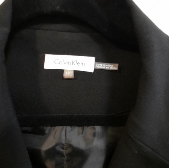 Menswear inspired Calvin Klein sleeveless jacket - Picture 6 of 6